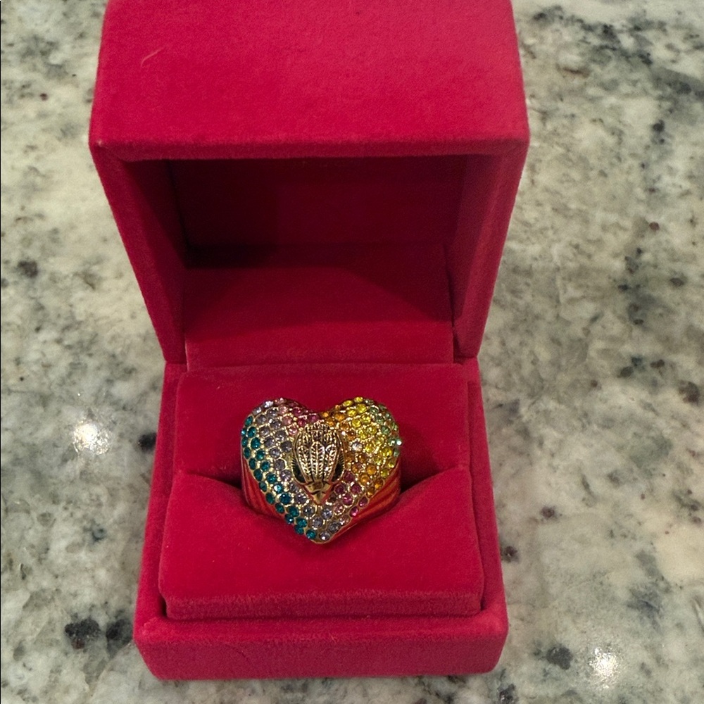 Kurt Geiger Vibrant Heart Ring